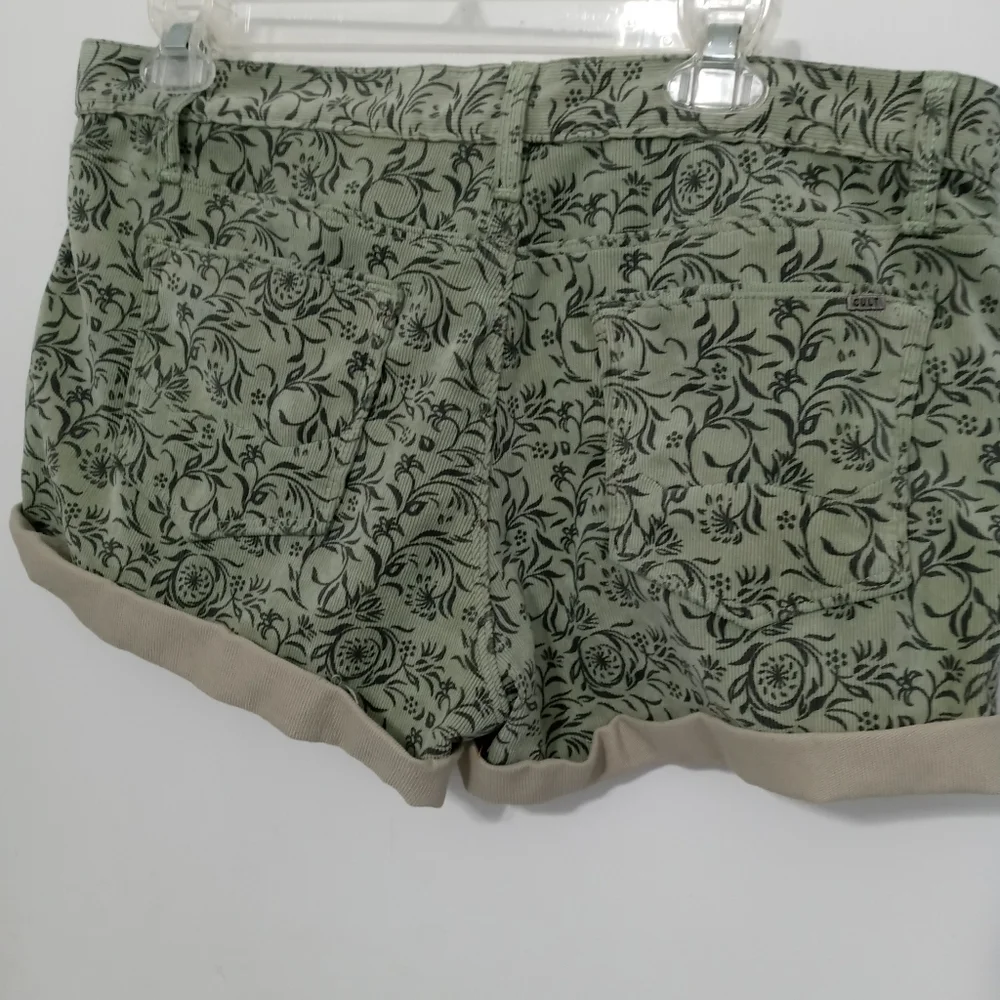 Cult of Individuality Green Corduroy Floral 3 Pocket Shorts